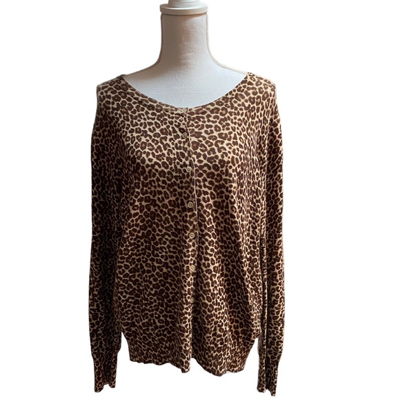 George XXLG Leopard cardigan/sweater. Rayon/Nylon blend. Great condition. - Picture 8 of 13